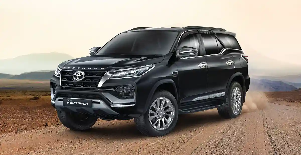Fortuner on a dusty trail