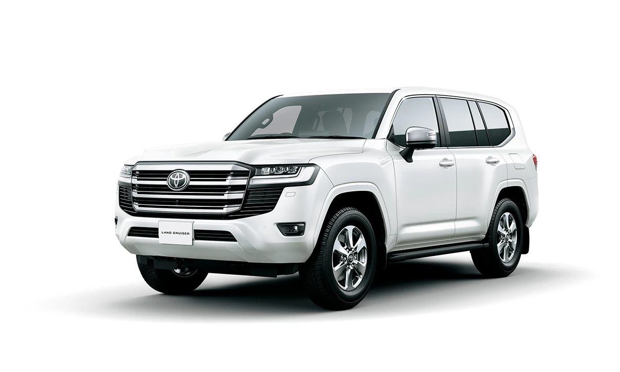 Toyota Land Cruiser 300 in Precious White Pearl