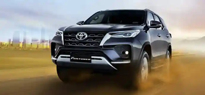 Toyota Fortuner gallery image 3