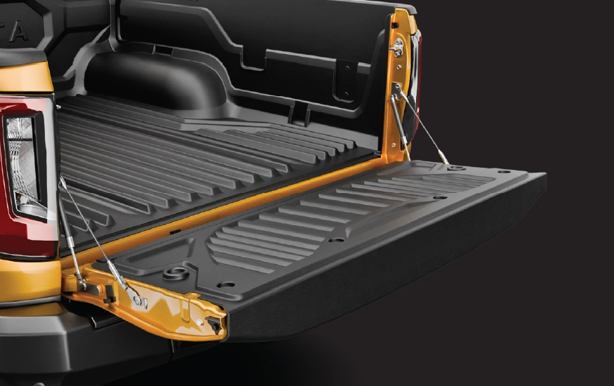 Toyota Hilux exterior: Tailgate Assist System