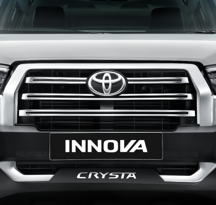 Toyota Innova Crysta: Modernised Front Grille with Refined Chrome Elements