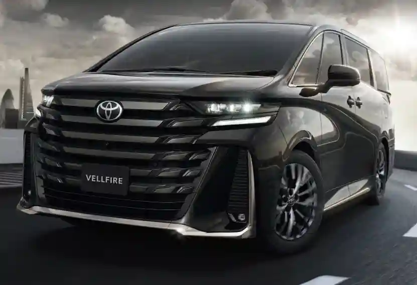 Toyota Vellfire exterior: front three-quarter view